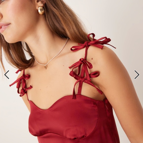 ASOS DESIGN bow strap satin mini dress in red size 6 - Picture 3 of 4